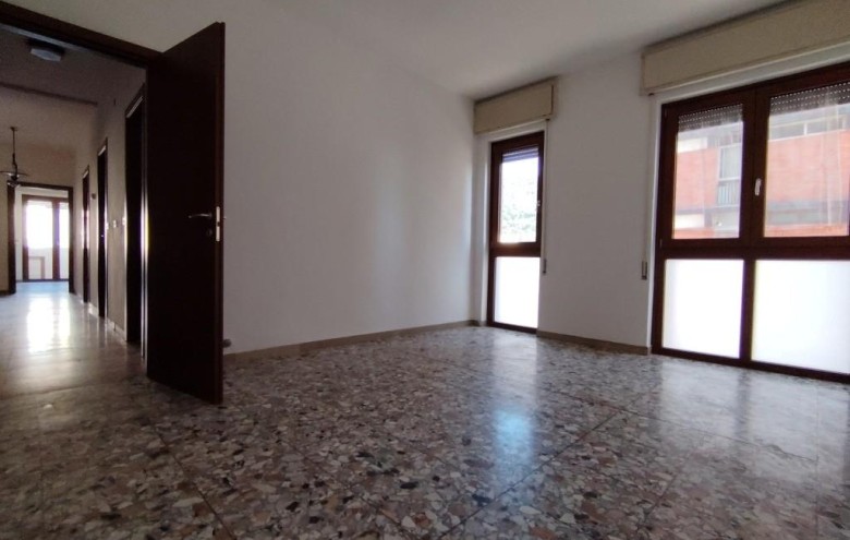 Appartamento in vendita a Massa