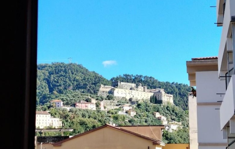 Appartamento in vendita a Massa