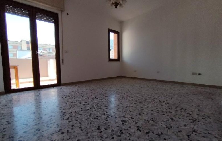 Appartamento in vendita a Massa