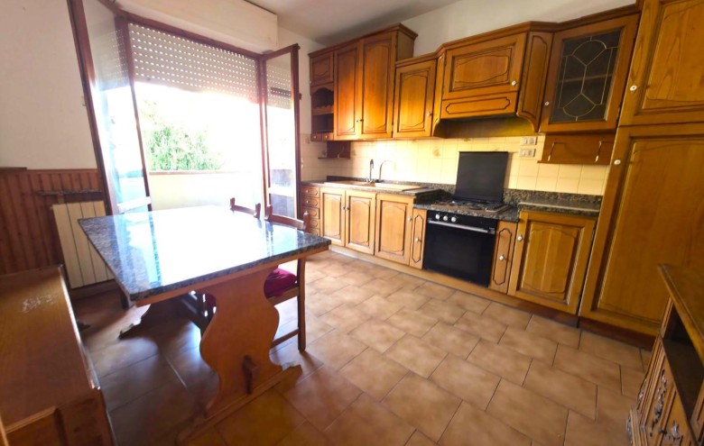 Appartamento in vendita a Massa