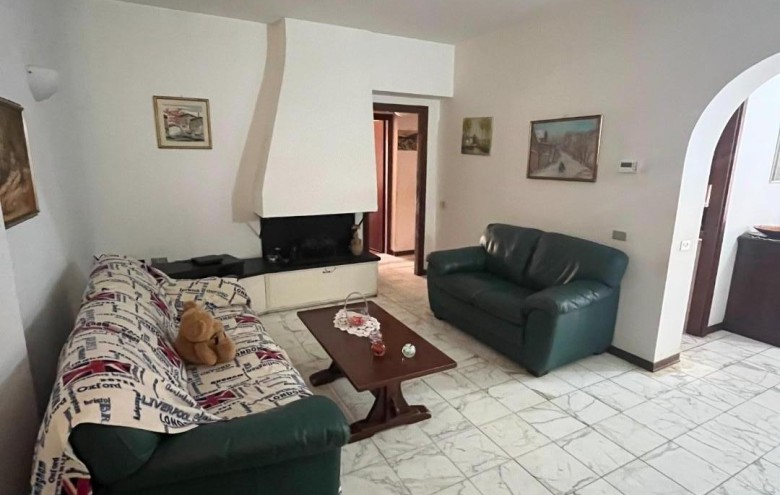 Appartamento in vendita a Carrara