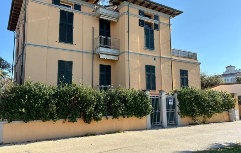 Appartamento in vendita a Massa