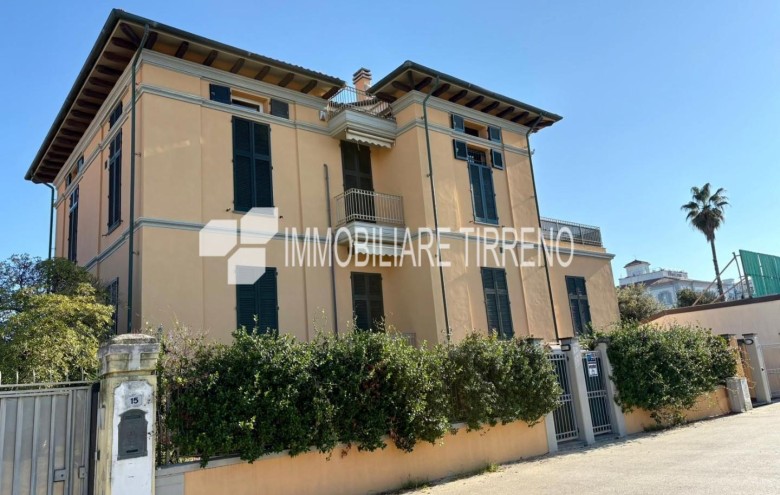 Appartamento in vendita a Massa