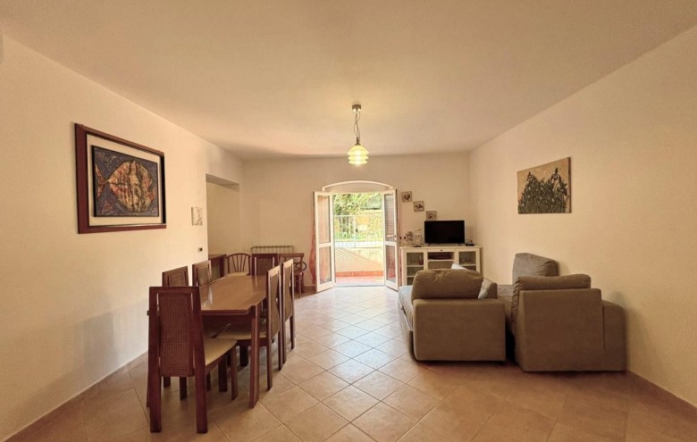 Appartamento in vendita a Massa