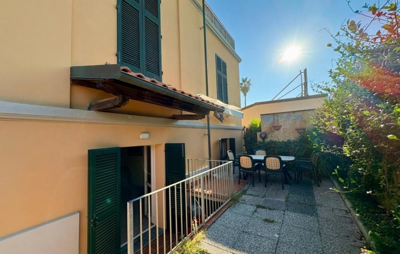 Appartamento in vendita a Massa