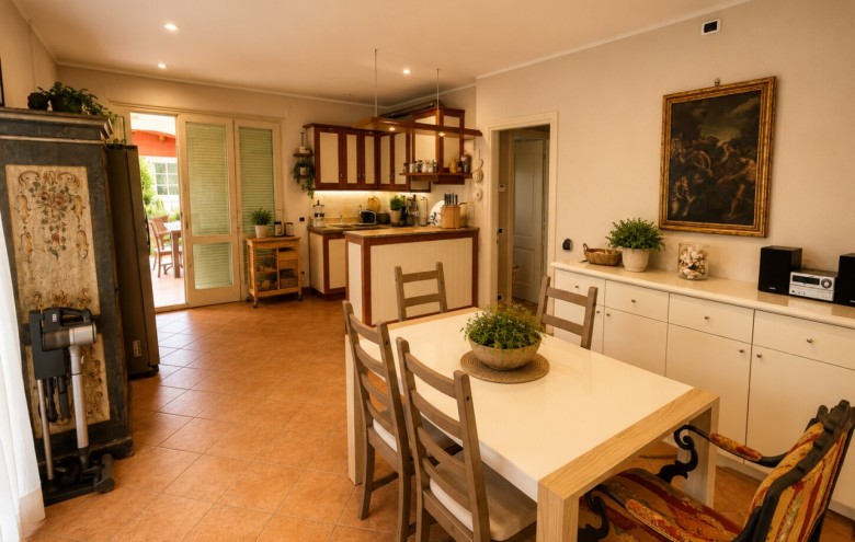 Villa singola in vendita a Pietrasanta