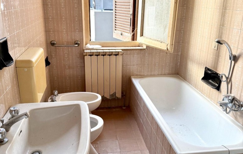 Bifamiliare in vendita a Montignoso