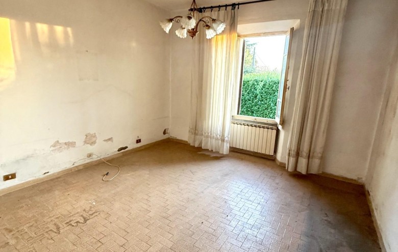 Bifamiliare in vendita a Montignoso