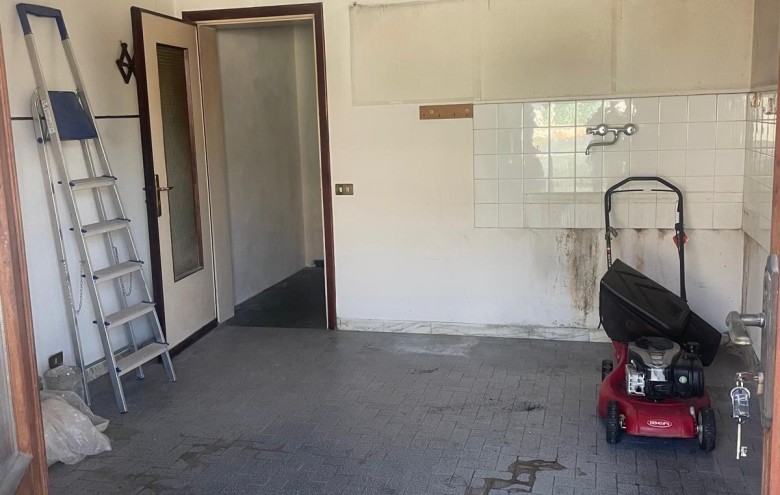 Bifamiliare in vendita a Montignoso