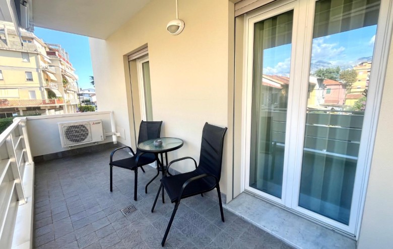 Appartamento in vendita a Carrara