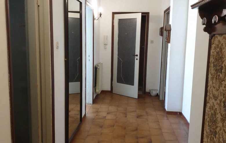 Appartamento in vendita a Massa