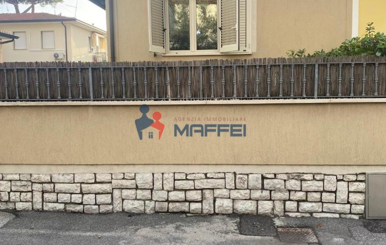 Villetta a schiera in vendita a Camaiore