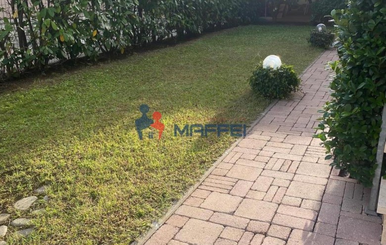 Villetta a schiera in vendita a Camaiore