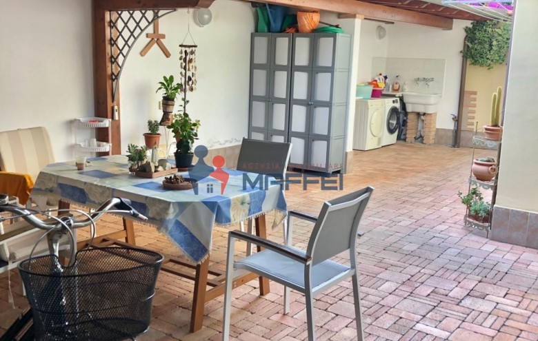 Villetta a schiera in vendita a Camaiore