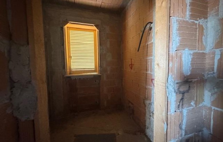 Appartamento in vendita a Massa