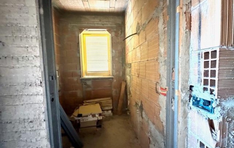 Appartamento in vendita a Massa