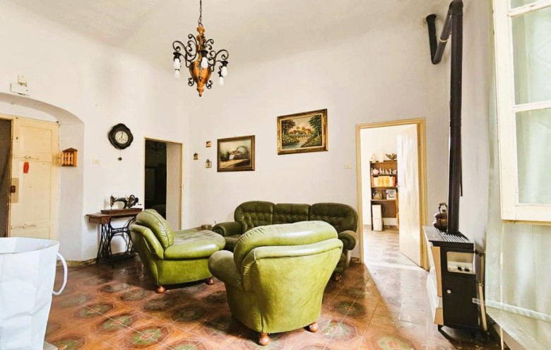 Appartamento in vendita a Massa