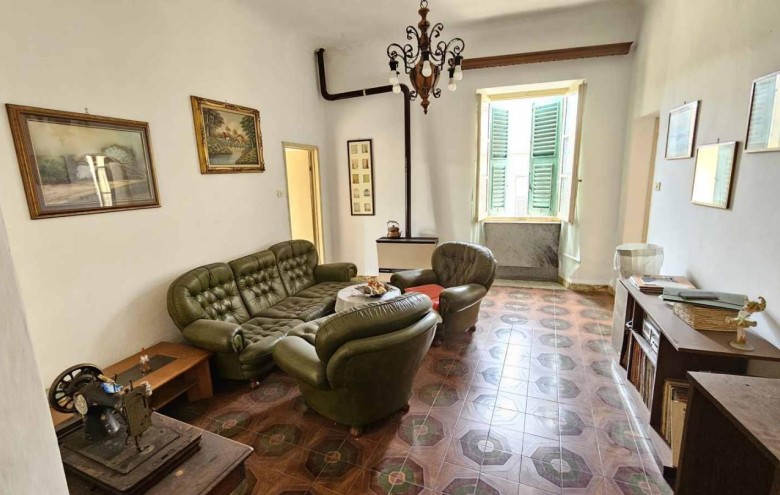 Appartamento in vendita a Massa