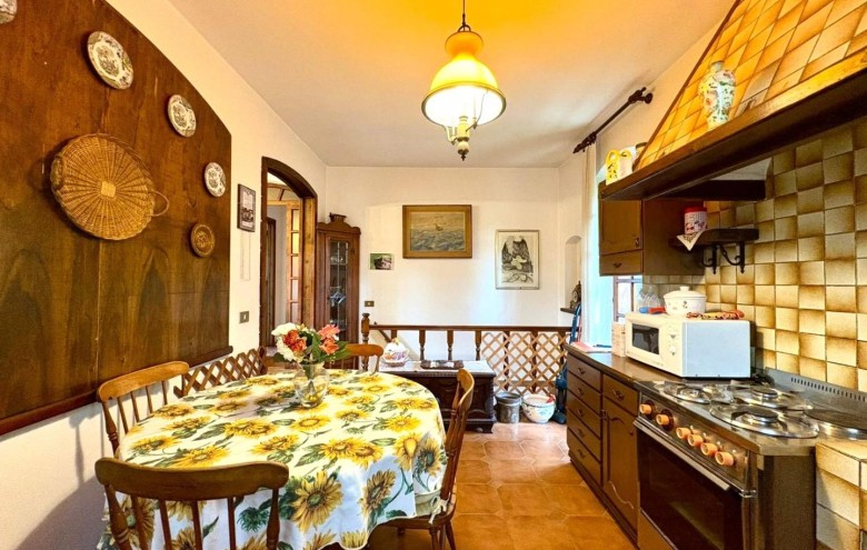 Villa singola in vendita a Massa