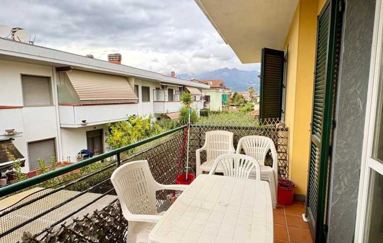 Appartamento in vendita a Massa