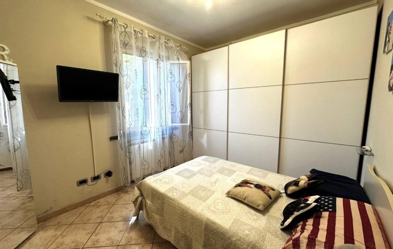 Bifamiliare in vendita a Massa