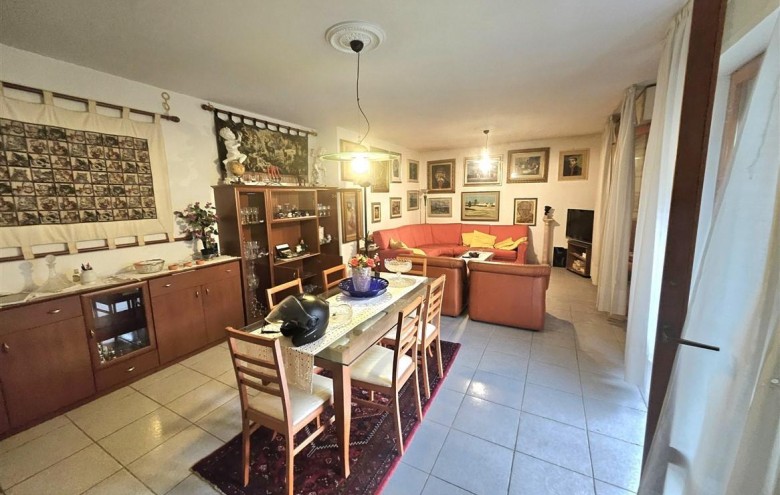 Appartamento in vendita a Massa