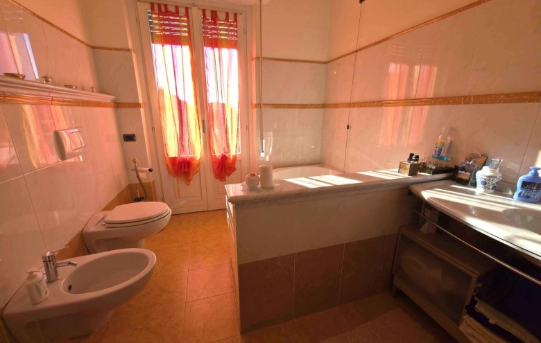 Appartamento in vendita a Massa