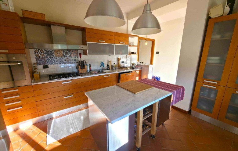 Appartamento in vendita a Massa