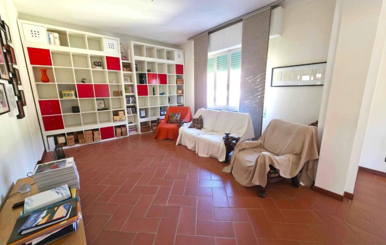 Appartamento in vendita a Massa