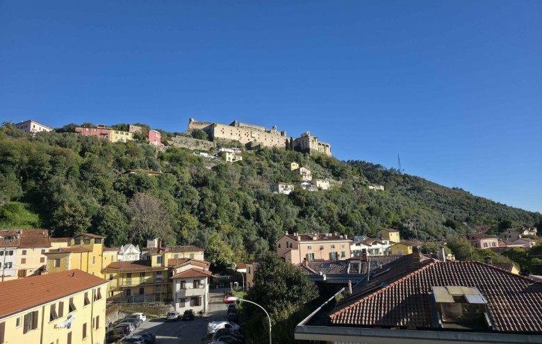 Appartamento in vendita a Massa