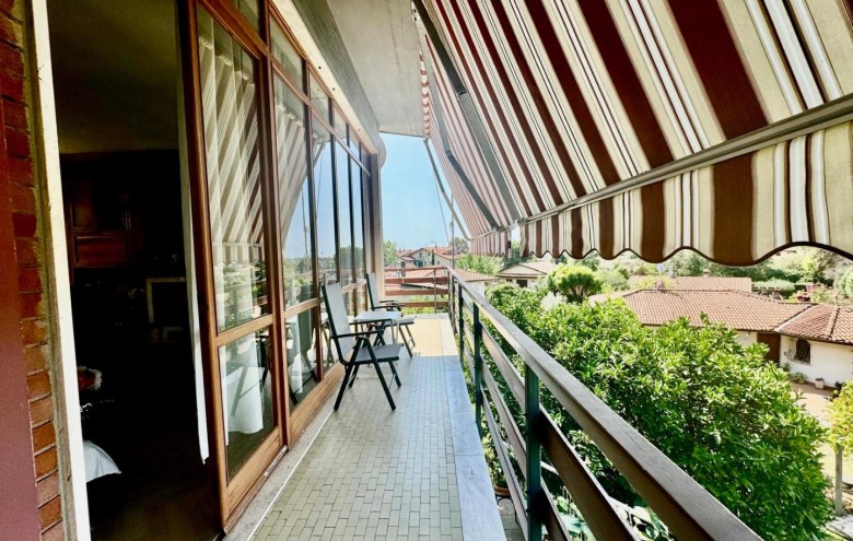 Bifamiliare in vendita a Massa