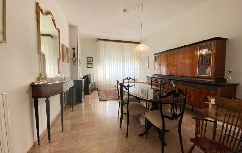 Appartamento in vendita a Massa