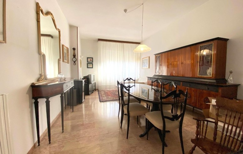 Appartamento in vendita a Massa