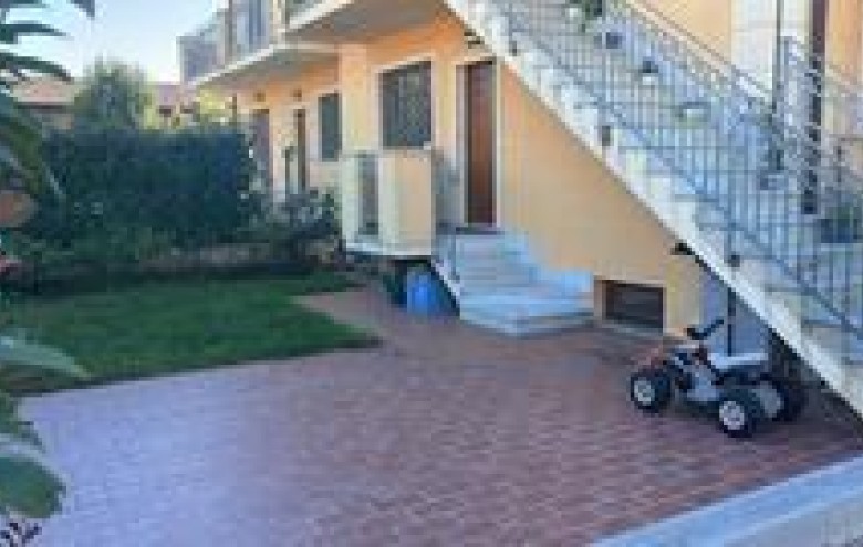 Appartamento in vendita a Massa