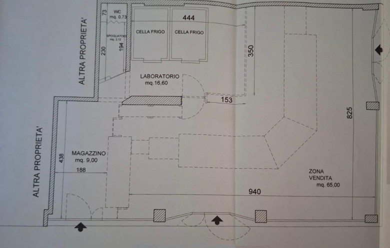 Fondo Commerciale in vendita a Massa