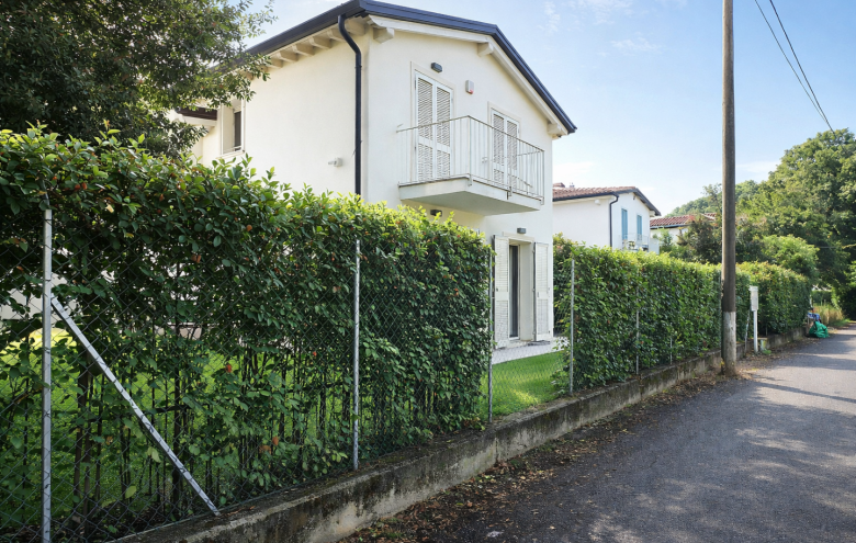 Villa singola in vendita a Montignoso