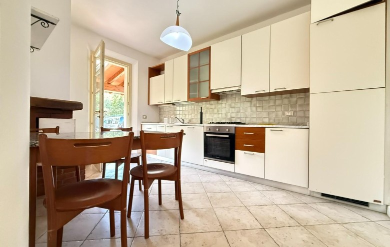 Villa singola in vendita a Massa