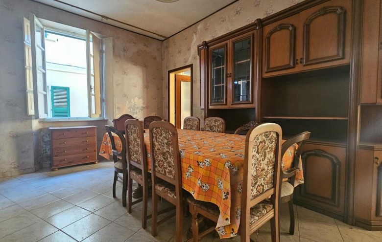 Appartamento in vendita a Massa