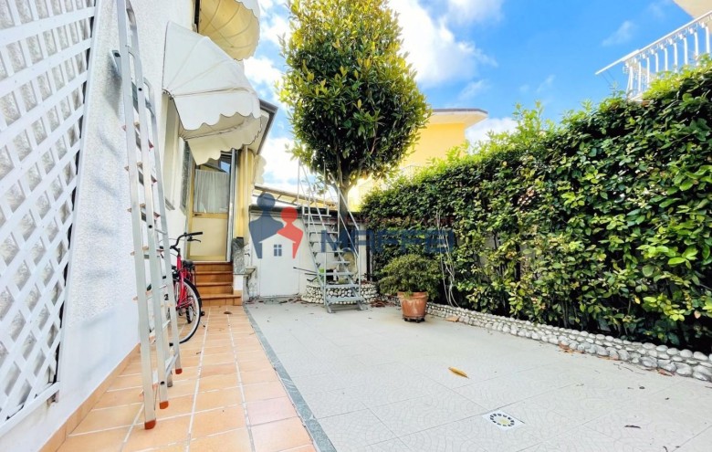 Villa singola in vendita a Viareggio