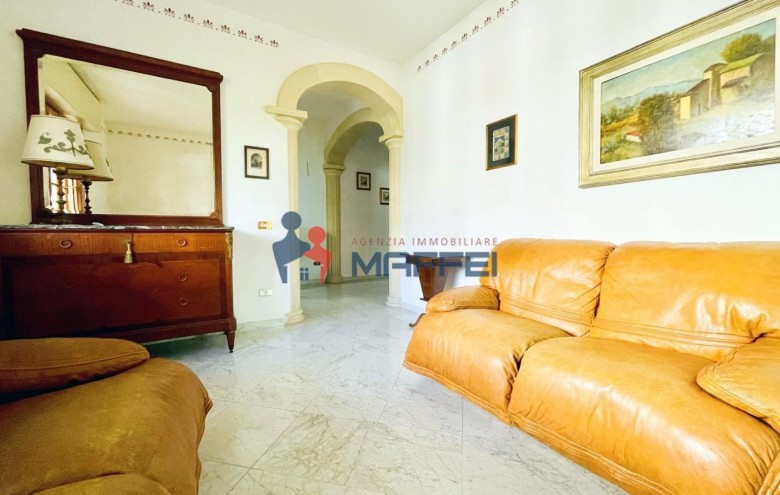 Villa singola in vendita a Viareggio