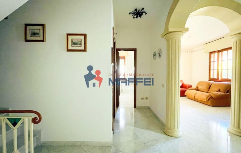 Villa singola in vendita a Viareggio