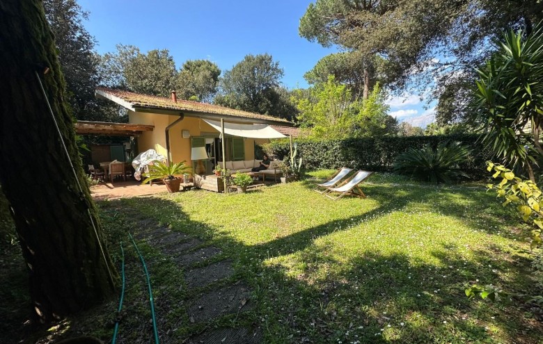 Villetta a schiera in vendita a Massa