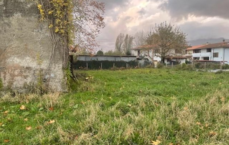 Casa semi indipendente in vendita a Massa