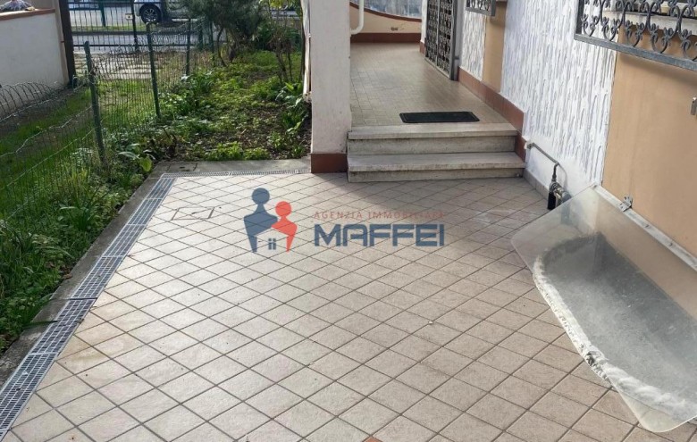 Bifamiliare in vendita a Viareggio