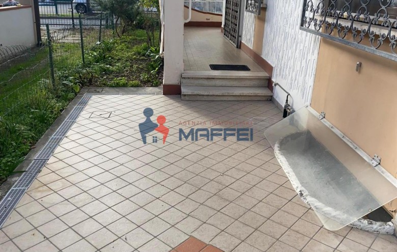 Bifamiliare in vendita a Viareggio