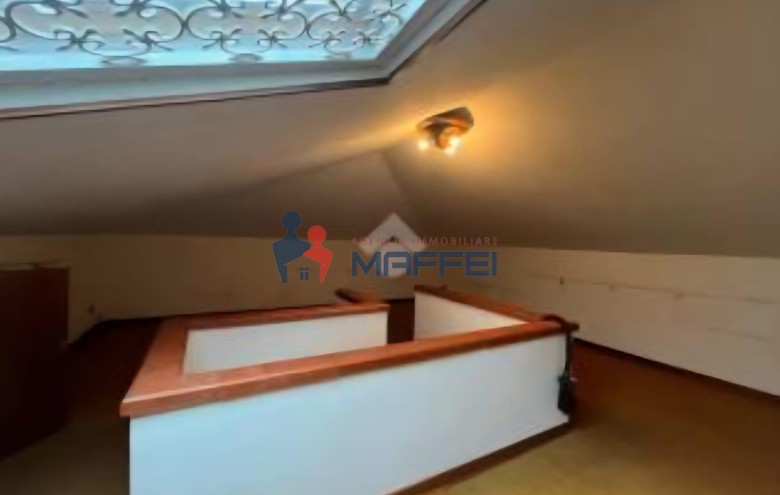 Bifamiliare in vendita a Viareggio