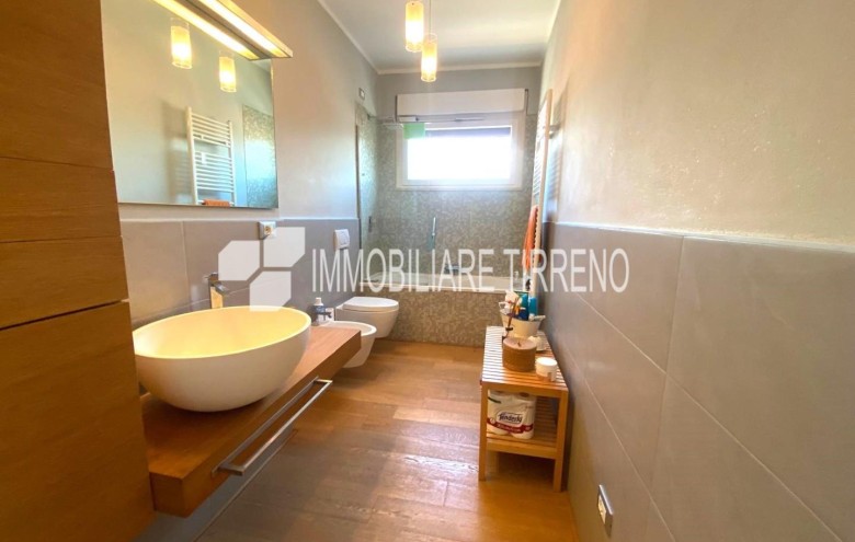 Appartamento in vendita a Massa