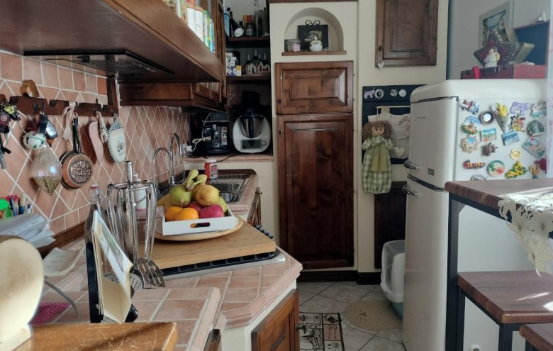 Appartamento in vendita a Montignoso