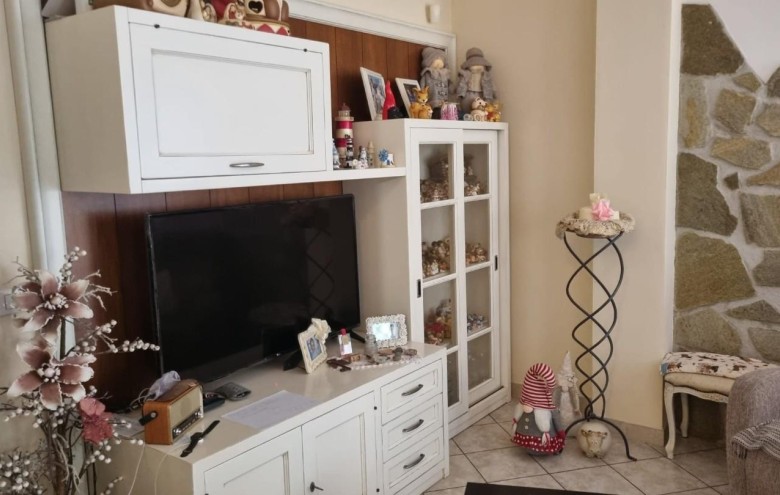 Appartamento in vendita a Montignoso