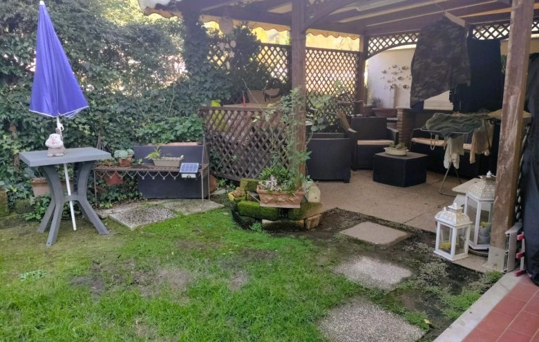 Appartamento in vendita a Montignoso